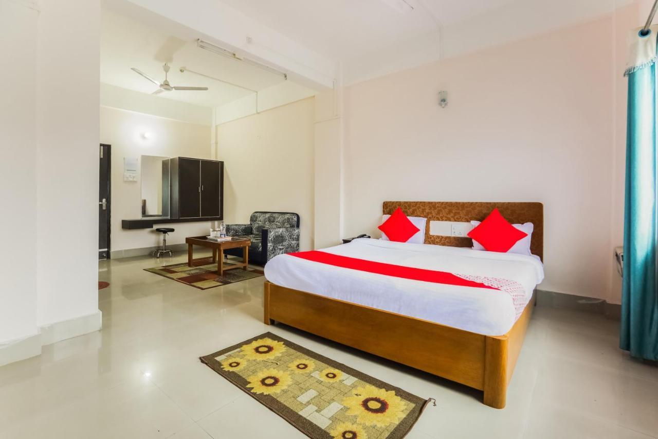 Oyo 44821 Hotel Paane Pasighat Bagian luar foto