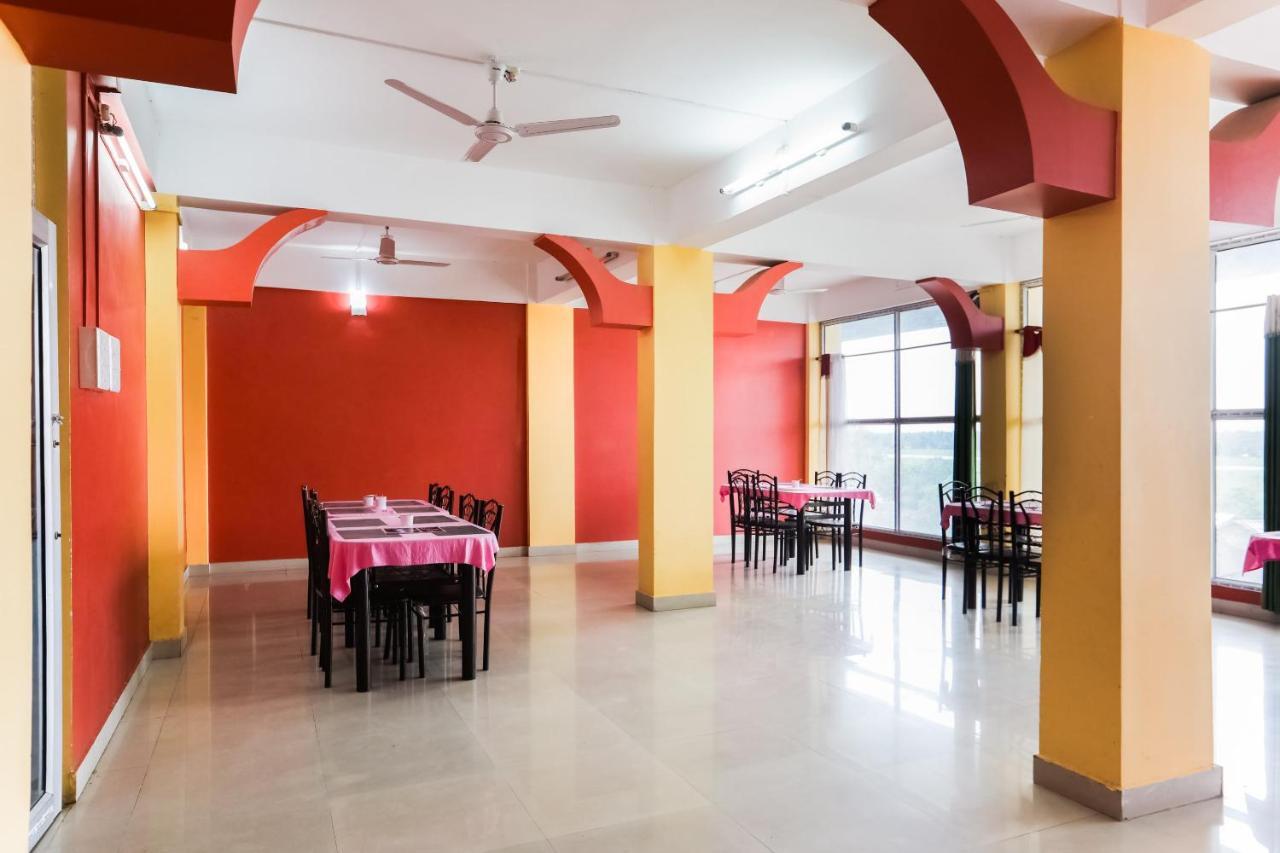 Oyo 44821 Hotel Paane Pasighat Bagian luar foto